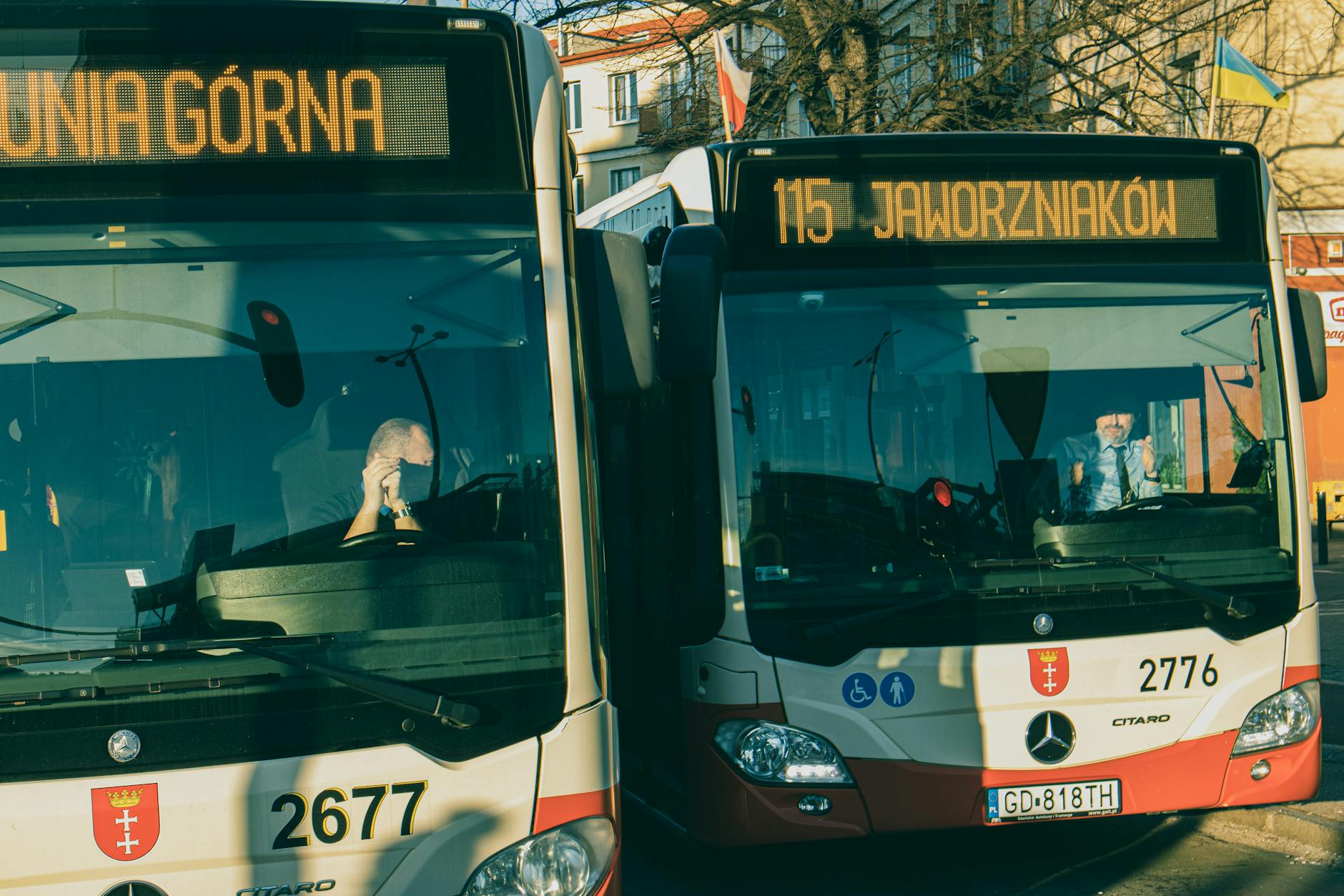 Sesja Rady Gminy Darłowo — dyskusja o transporcie publicznym i potrzebach mieszkańców